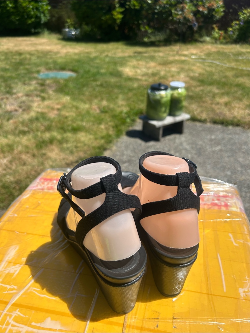 Crocs Leigh II Cross Strap Strappy Ankle Wedge Sandals Black Women’s Size 10 - Picture 9 of 16
